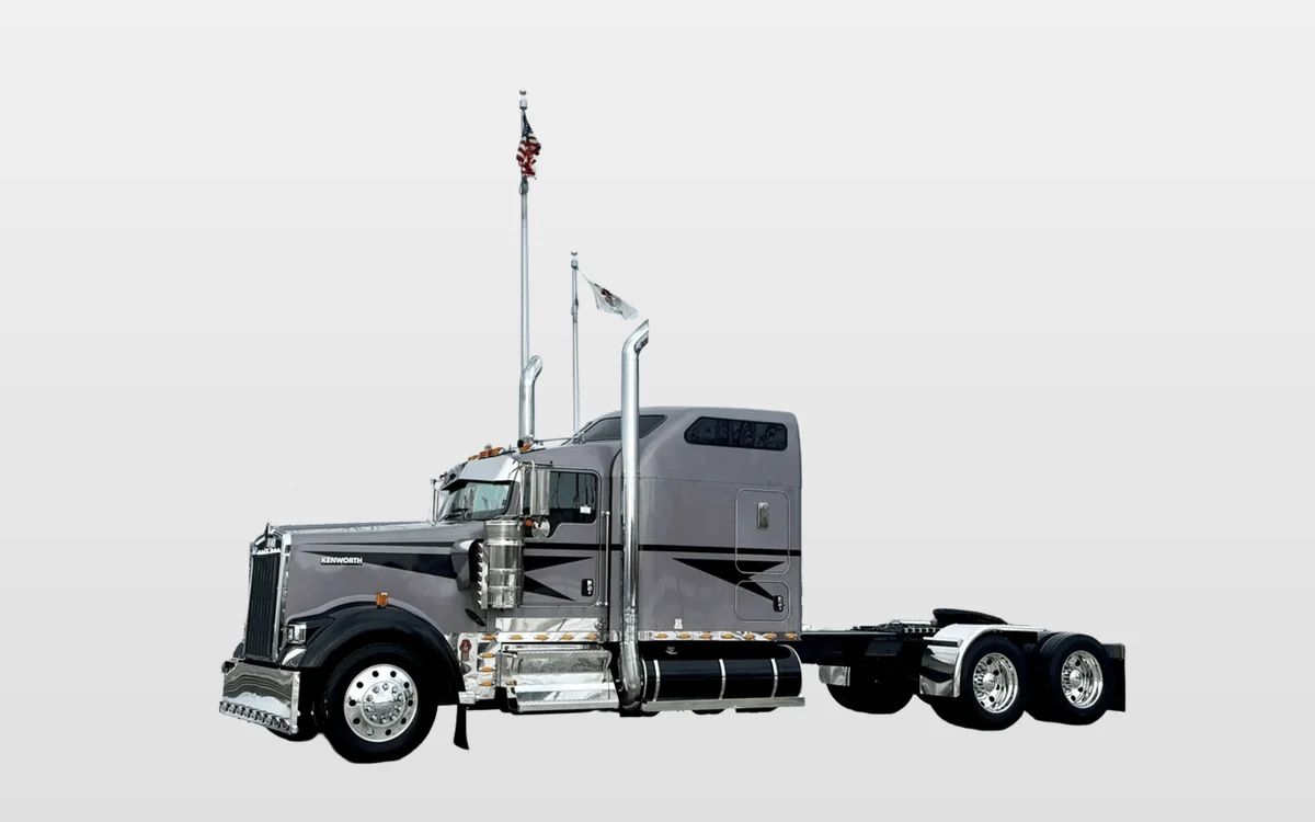 2020 Kenworth W900 - image 1