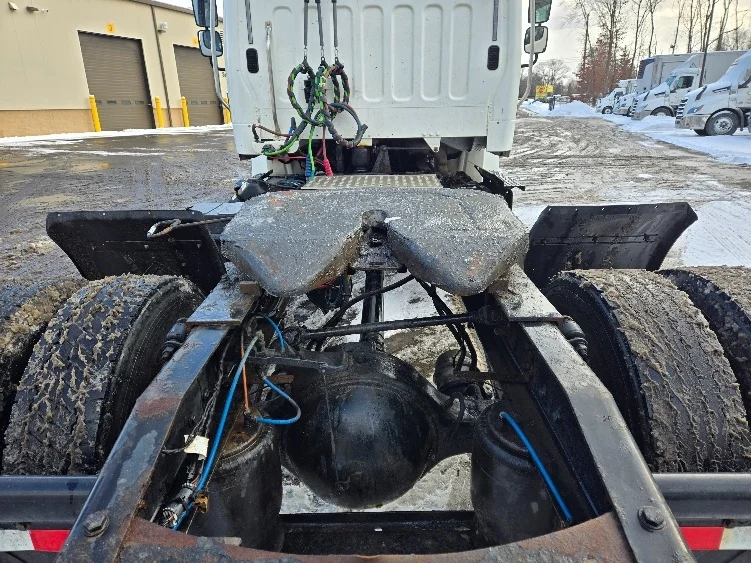 2018 Freightliner M2 106 - image 6