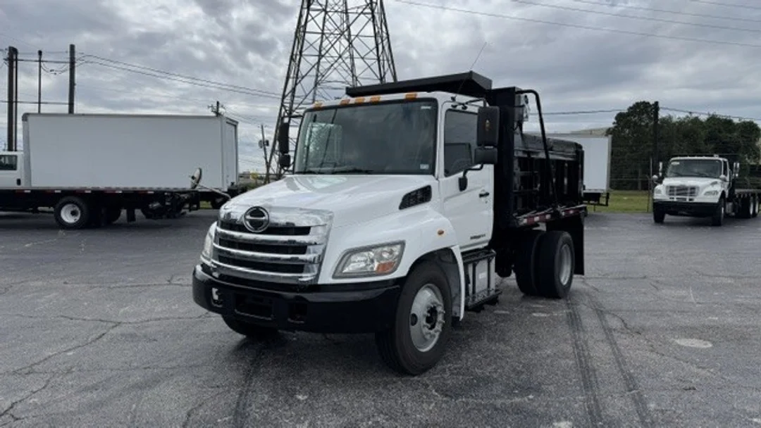 2015 Hino 338