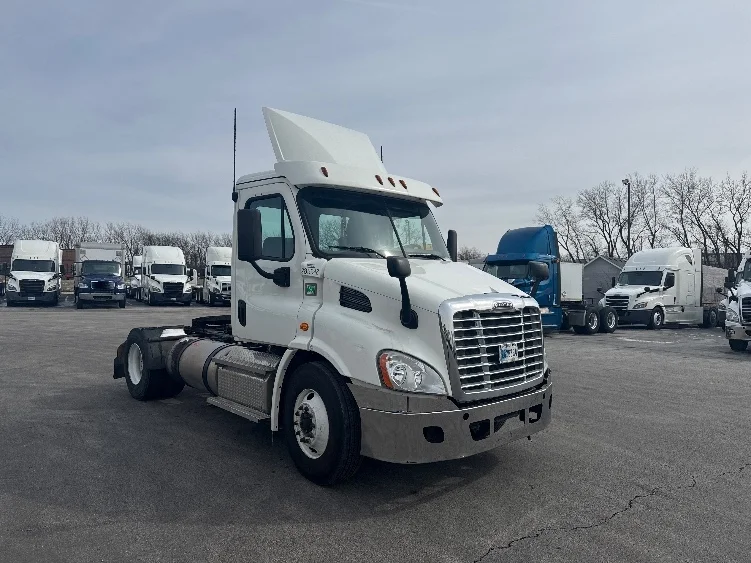 2020 Freightliner Cascadia in La Porte, IN