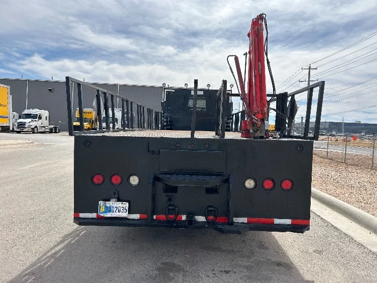 2017 Freightliner 114SD - image 7