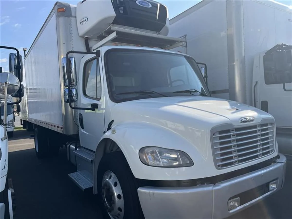 2020 Freightliner M2 106 - image 3
