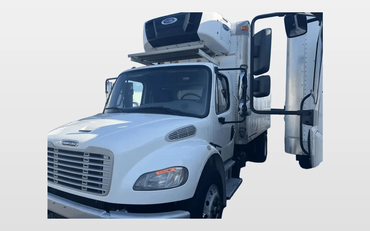 2020 Freightliner M2 106 - image 1