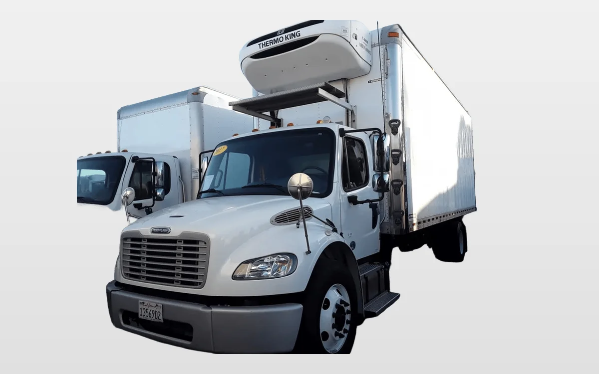 2017 Freightliner M2 106 - image 1