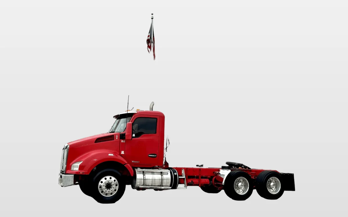 2015 Kenworth T880 - image 1