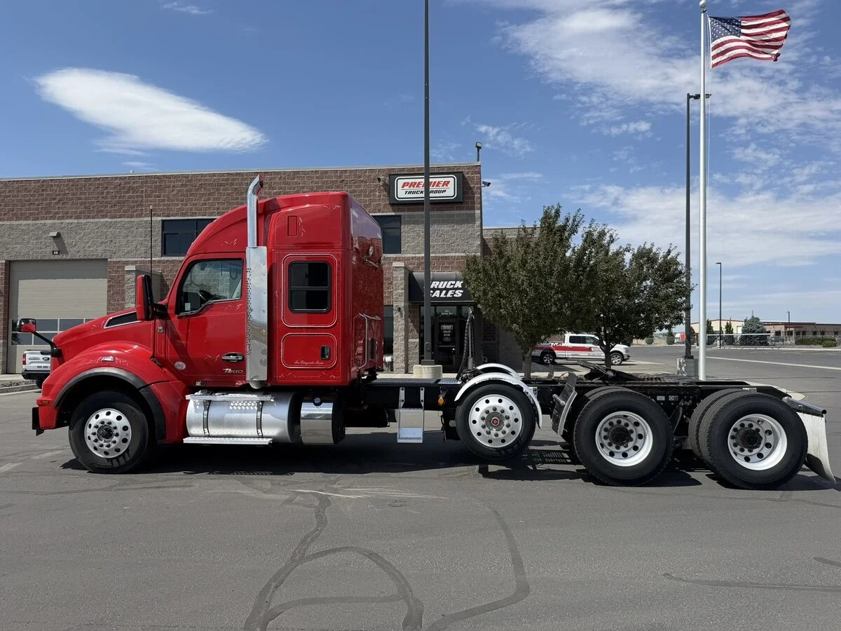 2023 Kenworth T880 — photo 11