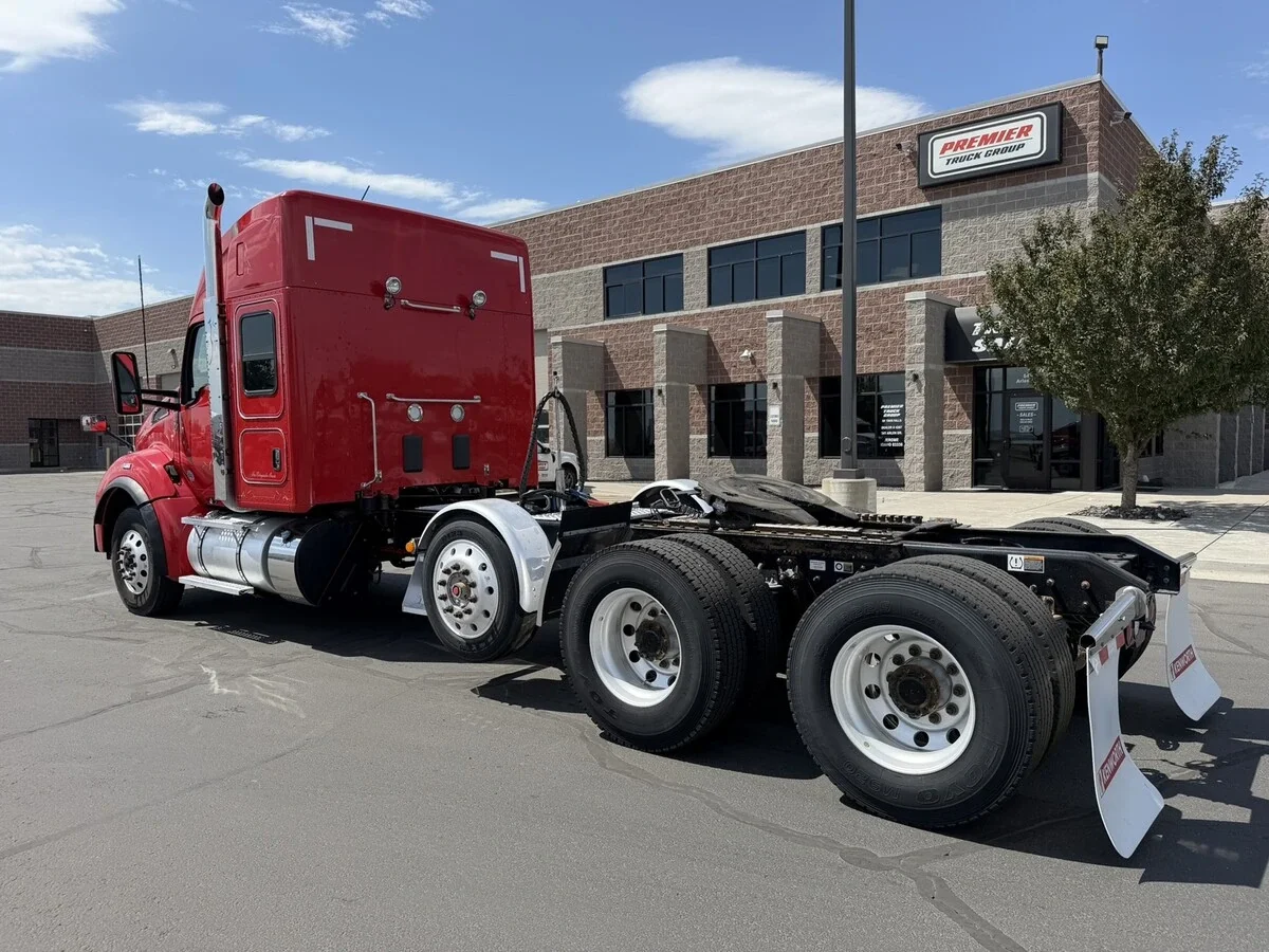 2023 Kenworth T880 — photo 10