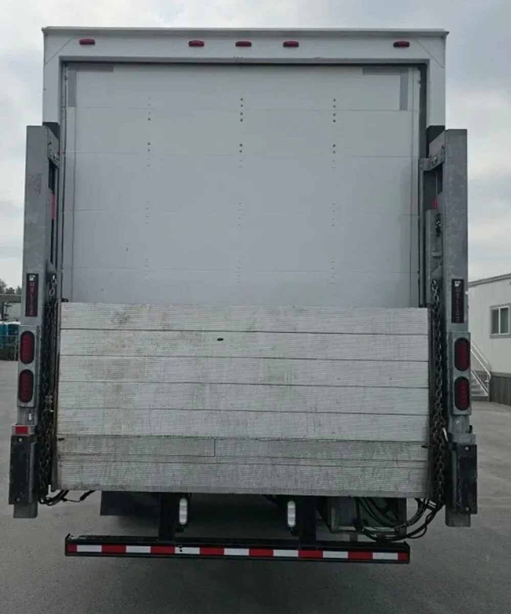 2019 Freightliner M2 106 - image 5