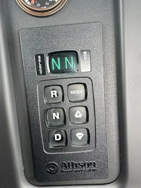 2018 Freightliner M2 106 — photo 6