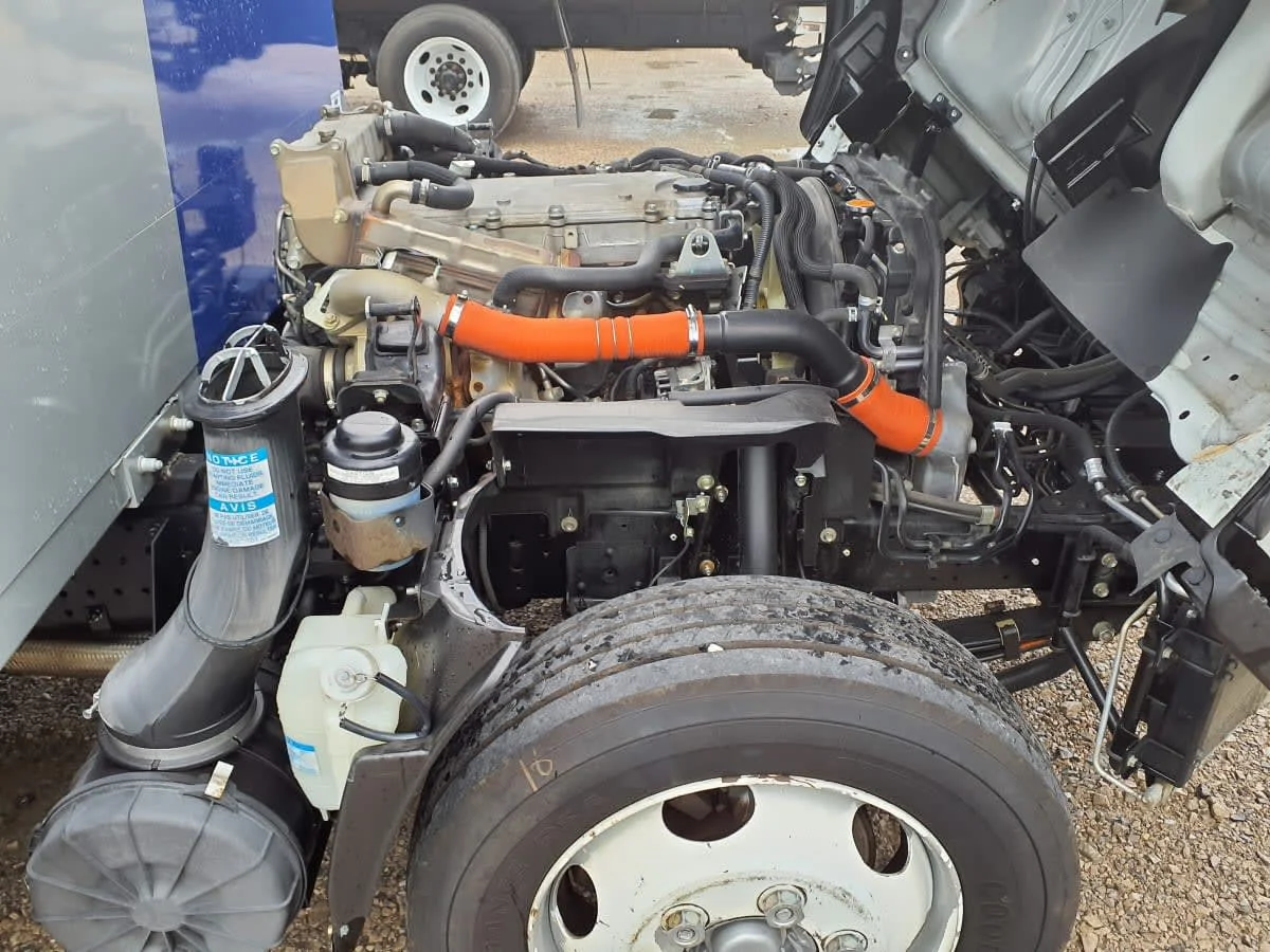 2019 Isuzu NRR in Birmingham, AL — photo 10