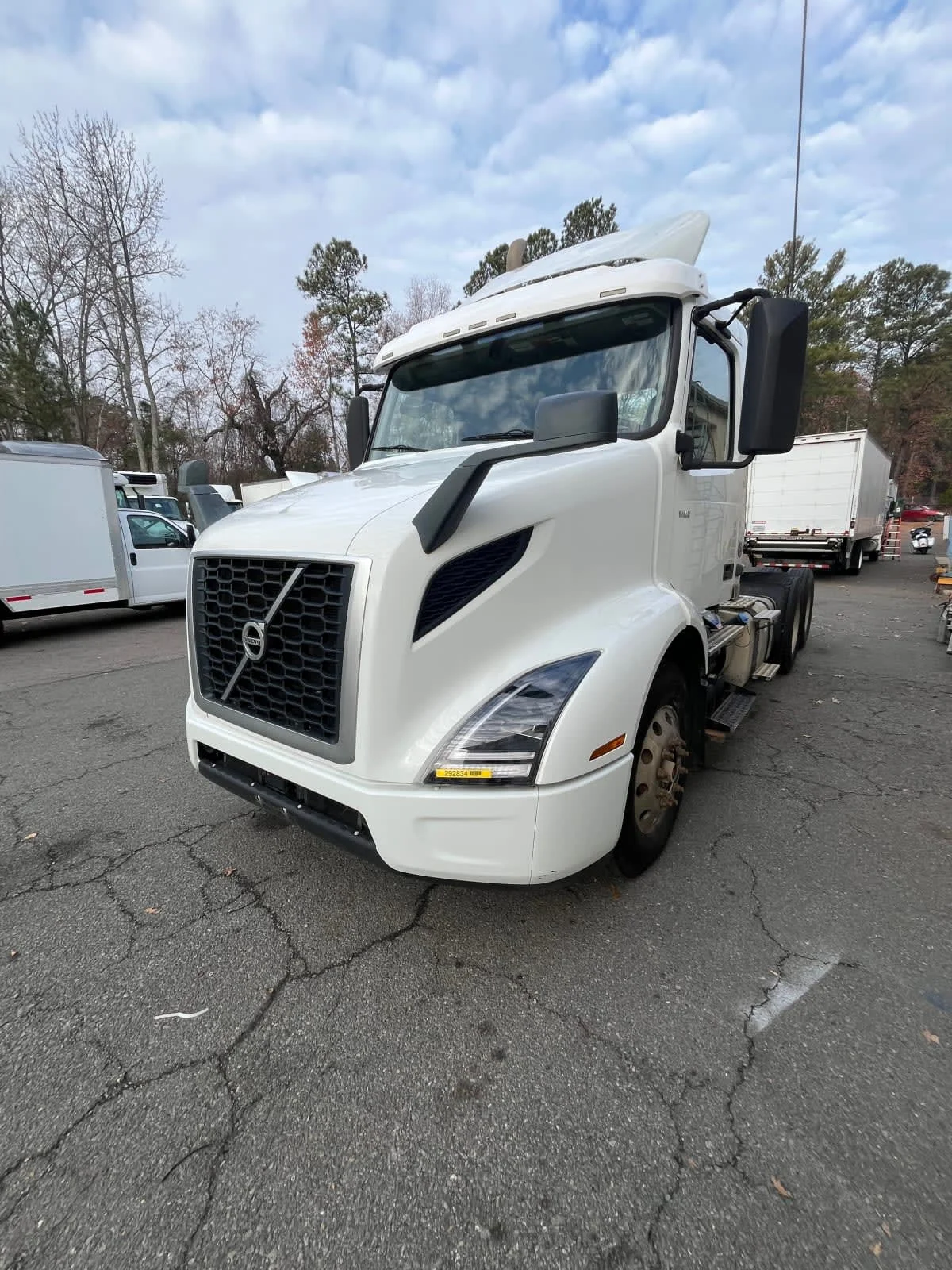 2020 Volvo VNL 860 in Ashland, VA
