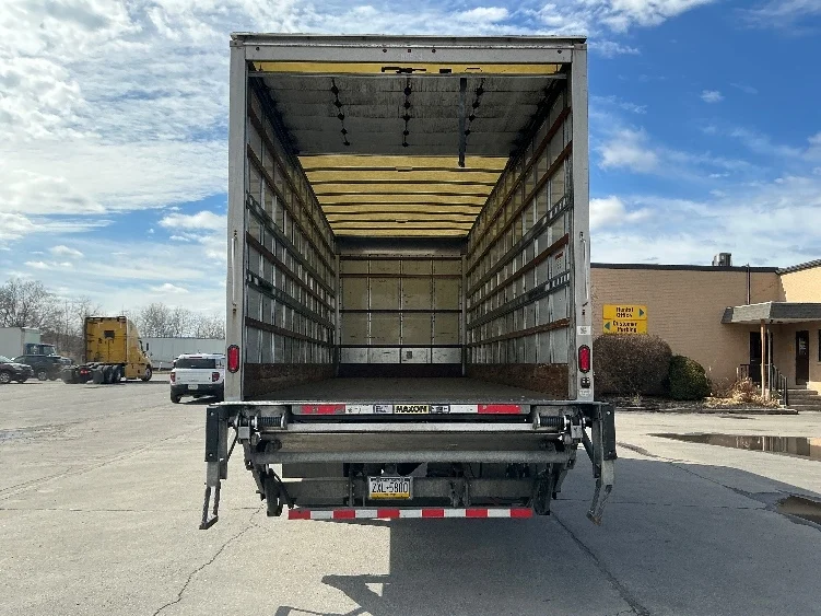 2023 International MV - image 8