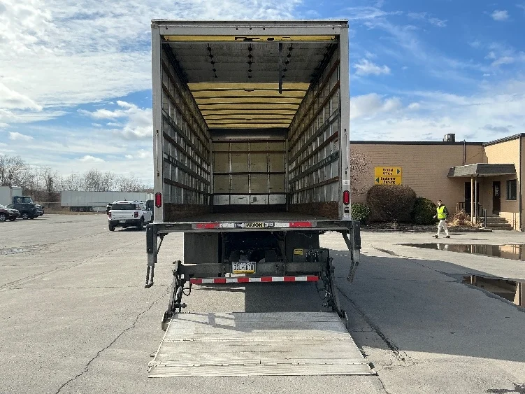 2023 International MV - image 9