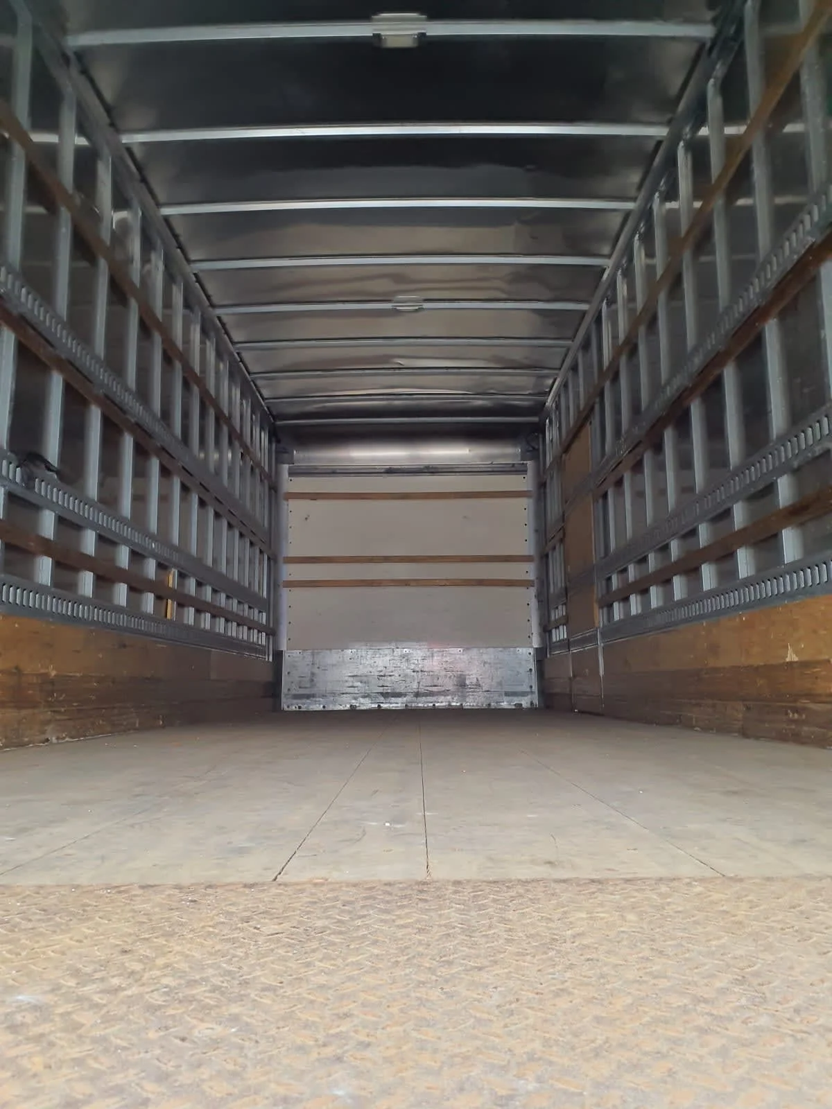 2019 Freightliner M2 106 - image 8