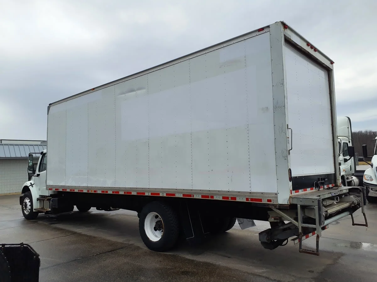 2019 Freightliner M2 106 in Oak Creek, WI — photo 6