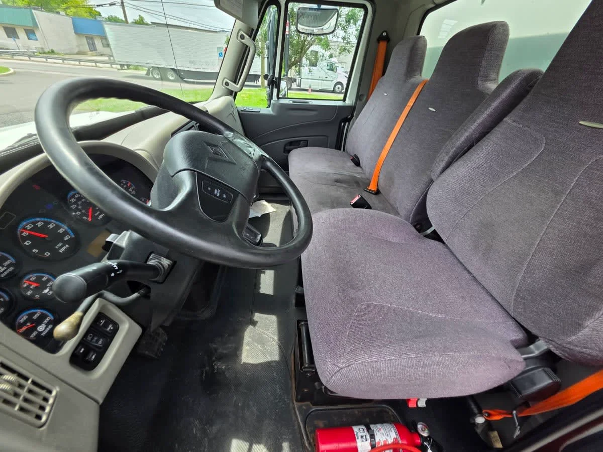 2016 International 4300 in Bensalem, PA — photo 7