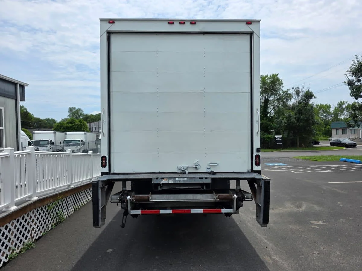 2016 International 4300 in Bensalem, PA — photo 5