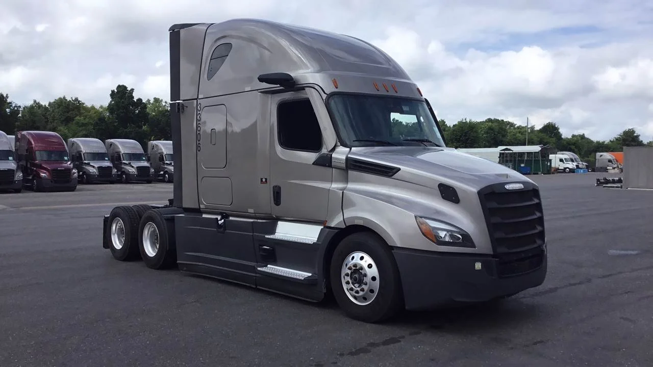 2025 Freightliner Cascadia