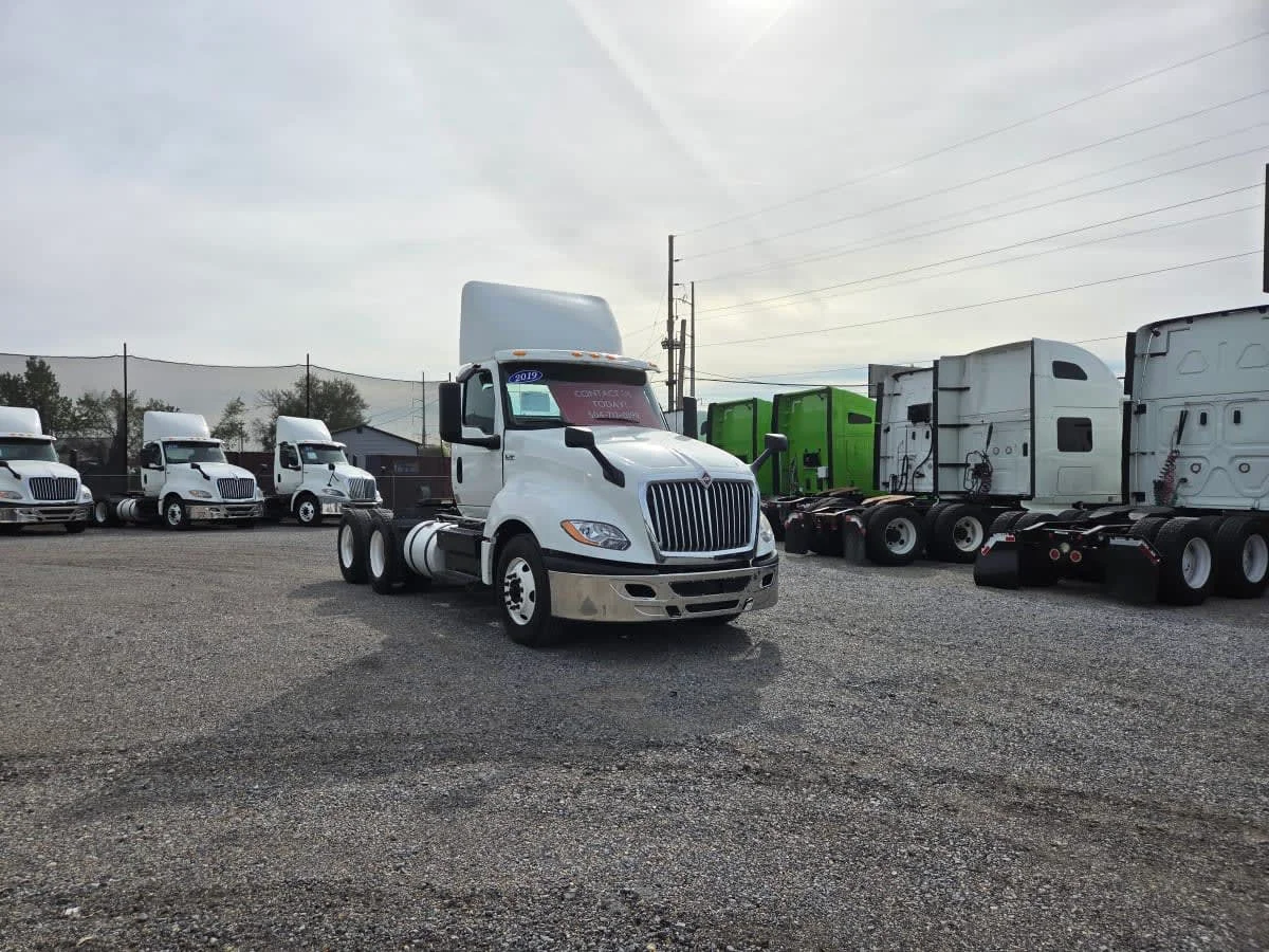 2019 International LT in St. Rose, LA — photo 3