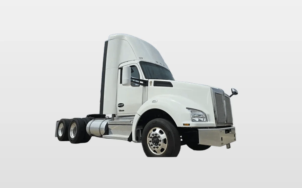 2025 Kenworth T880 - image 1