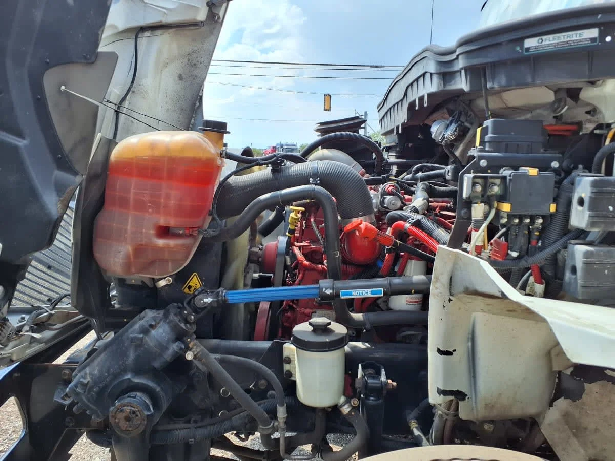 2023 International MV in Commerce City, CO — photo 9