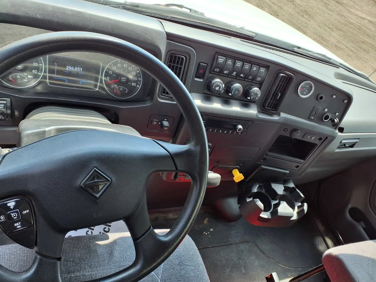 2023 International MV in Commerce City, CO — photo 7