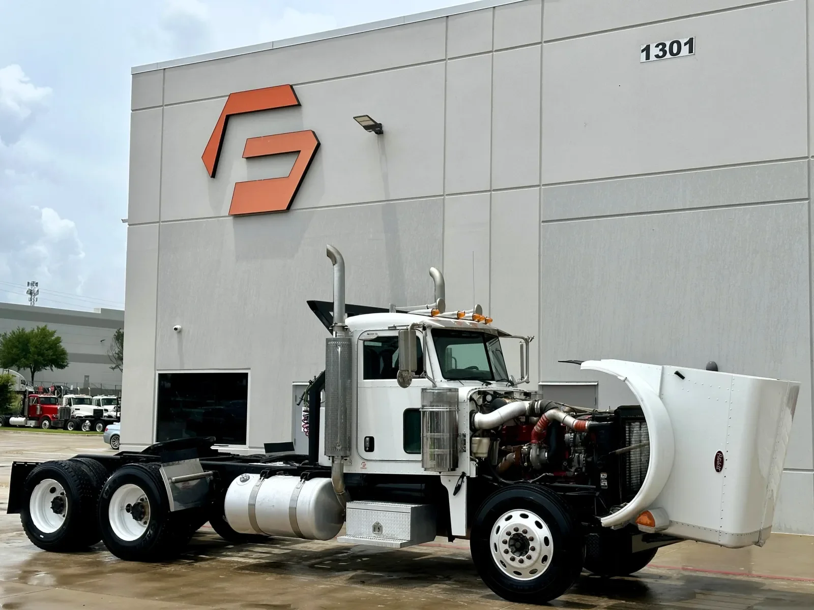 2005 Peterbilt 379 in Hutchins, TX — photo 10