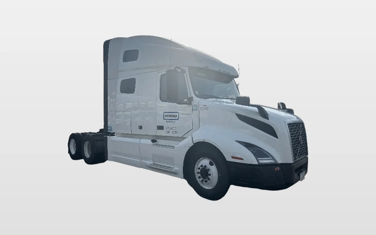 2023 Volvo VNL 760 - image 1