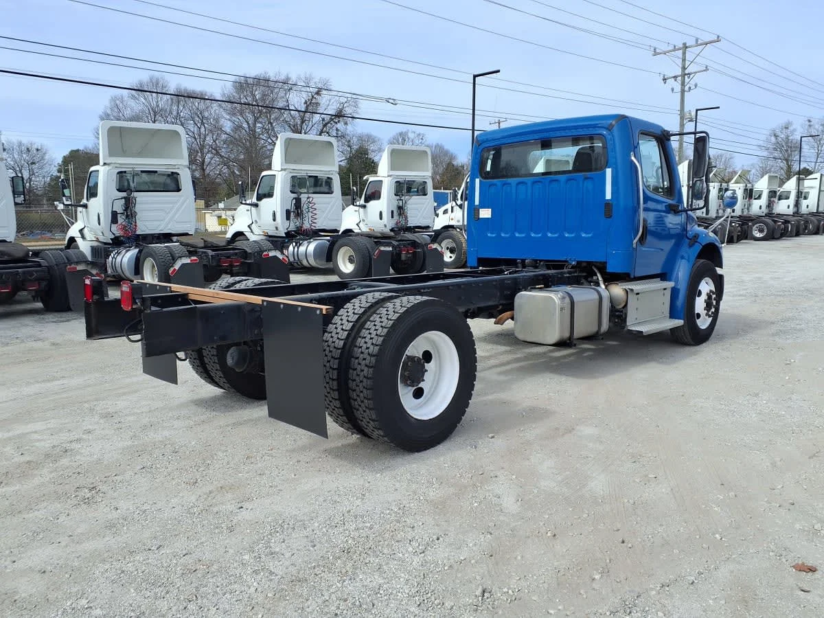 2019 Freightliner M2 106 in Greenville, SC — photo 4