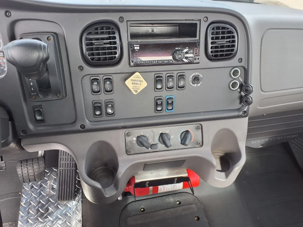 2019 Freightliner M2 106 in Greenville, SC — photo 11