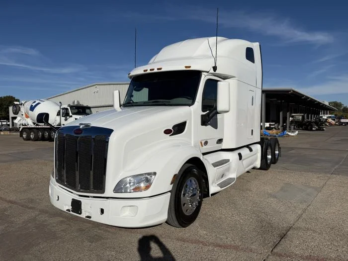 2022 Peterbilt 579 - image 18