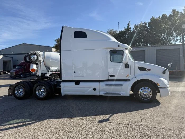 2022 Peterbilt 579 - image 29