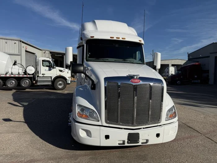 2022 Peterbilt 579 - image 22