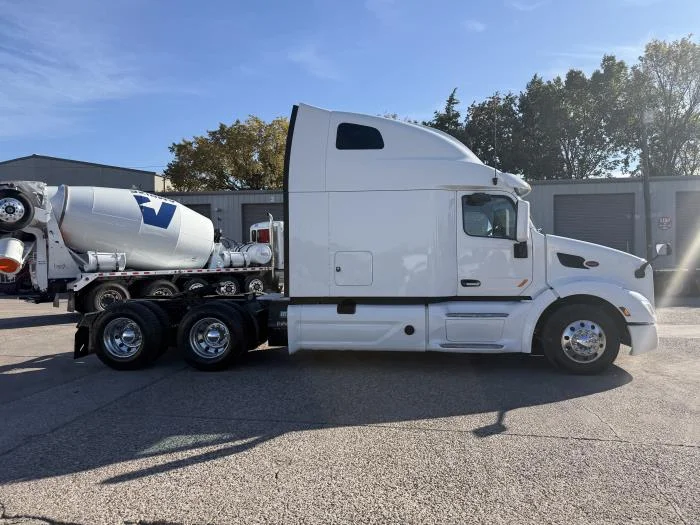2022 Peterbilt 579 - image 30