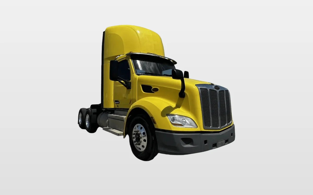 2021 Peterbilt 579 - image 1