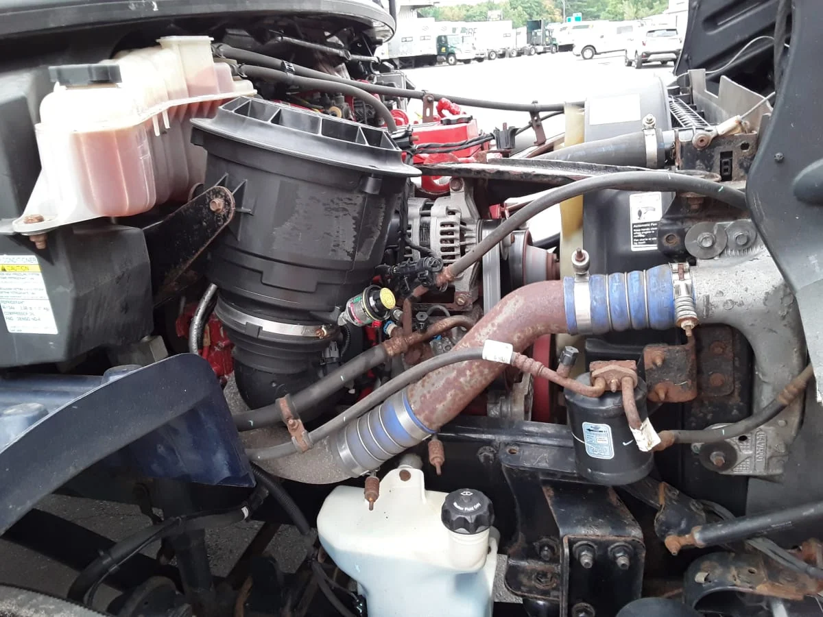 2019 Freightliner M2 106 - image 12