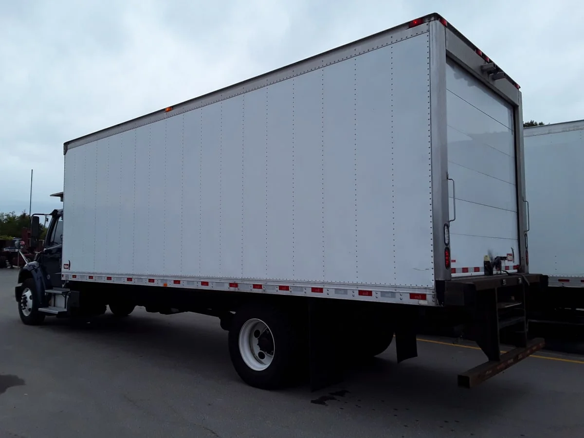 2019 Freightliner M2 106 - image 6