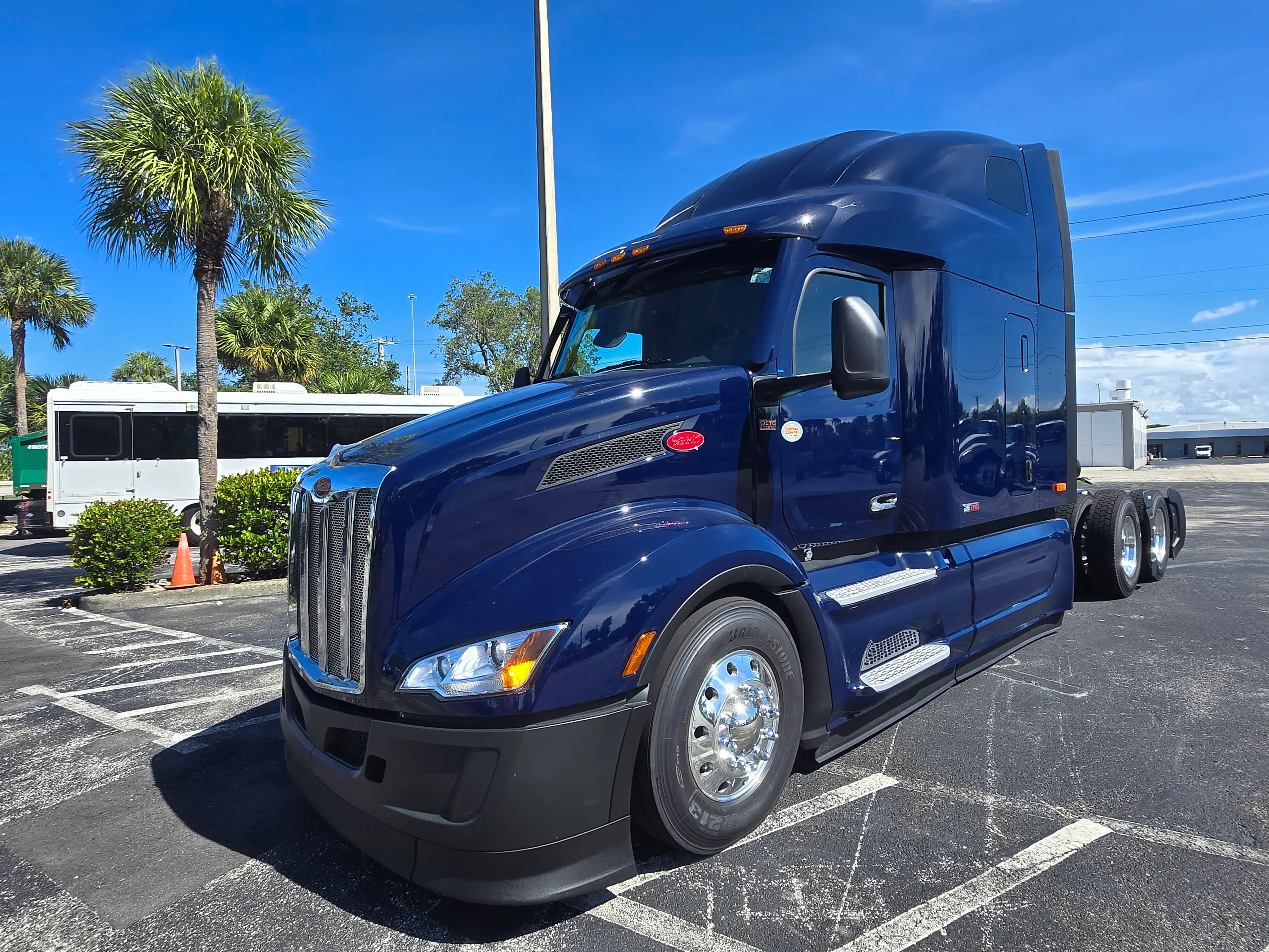 2026 Peterbilt 579 in Baltimore, MD — photo 12