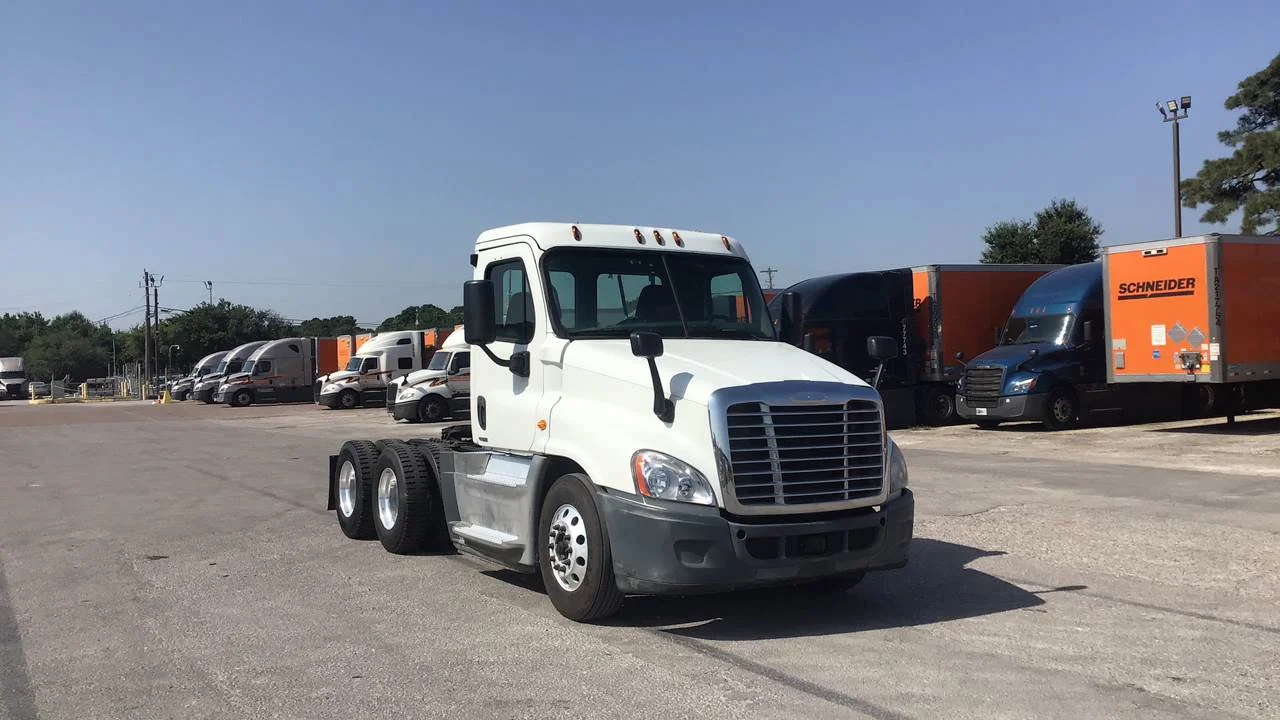 2018 Freightliner Cascadia in Houston, TX