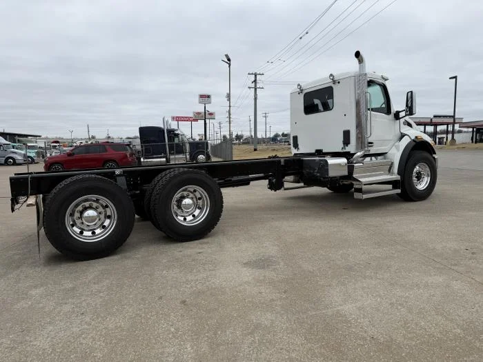 2026 Peterbilt 548 - image 17