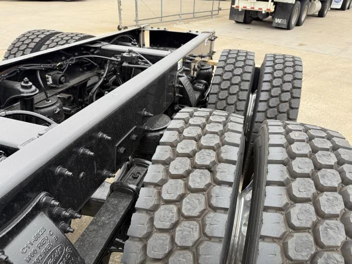 2026 Peterbilt 548 - image 24