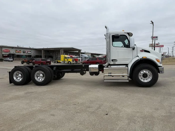 2026 Peterbilt 548 - image 19