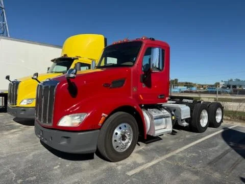 2016 Peterbilt 579 in Indianapolis, IN — photo 13