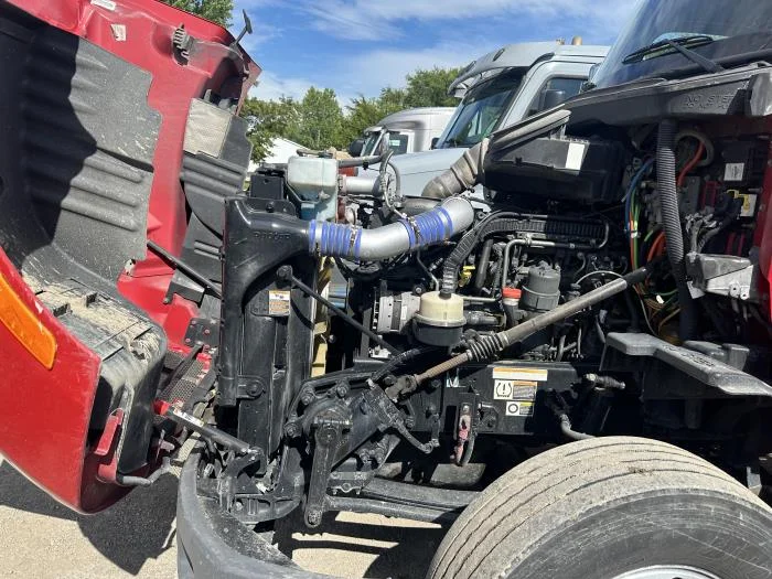 2016 Peterbilt 579 - image 15