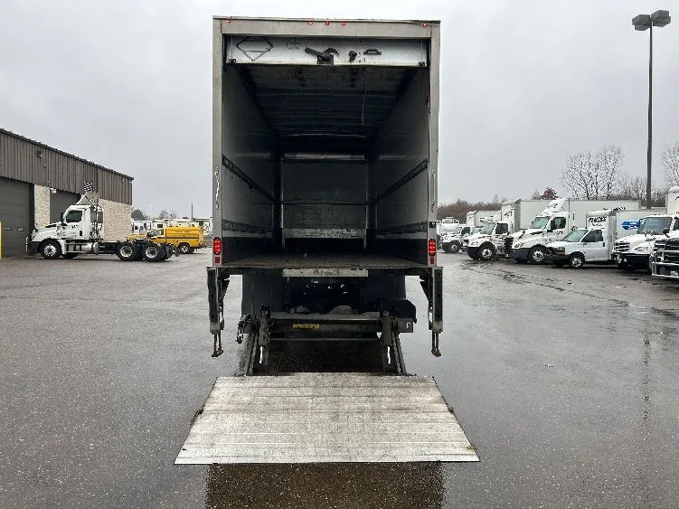 2022 International MV - image 9