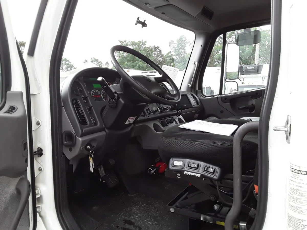 2017 Freightliner M2 106 - image 8