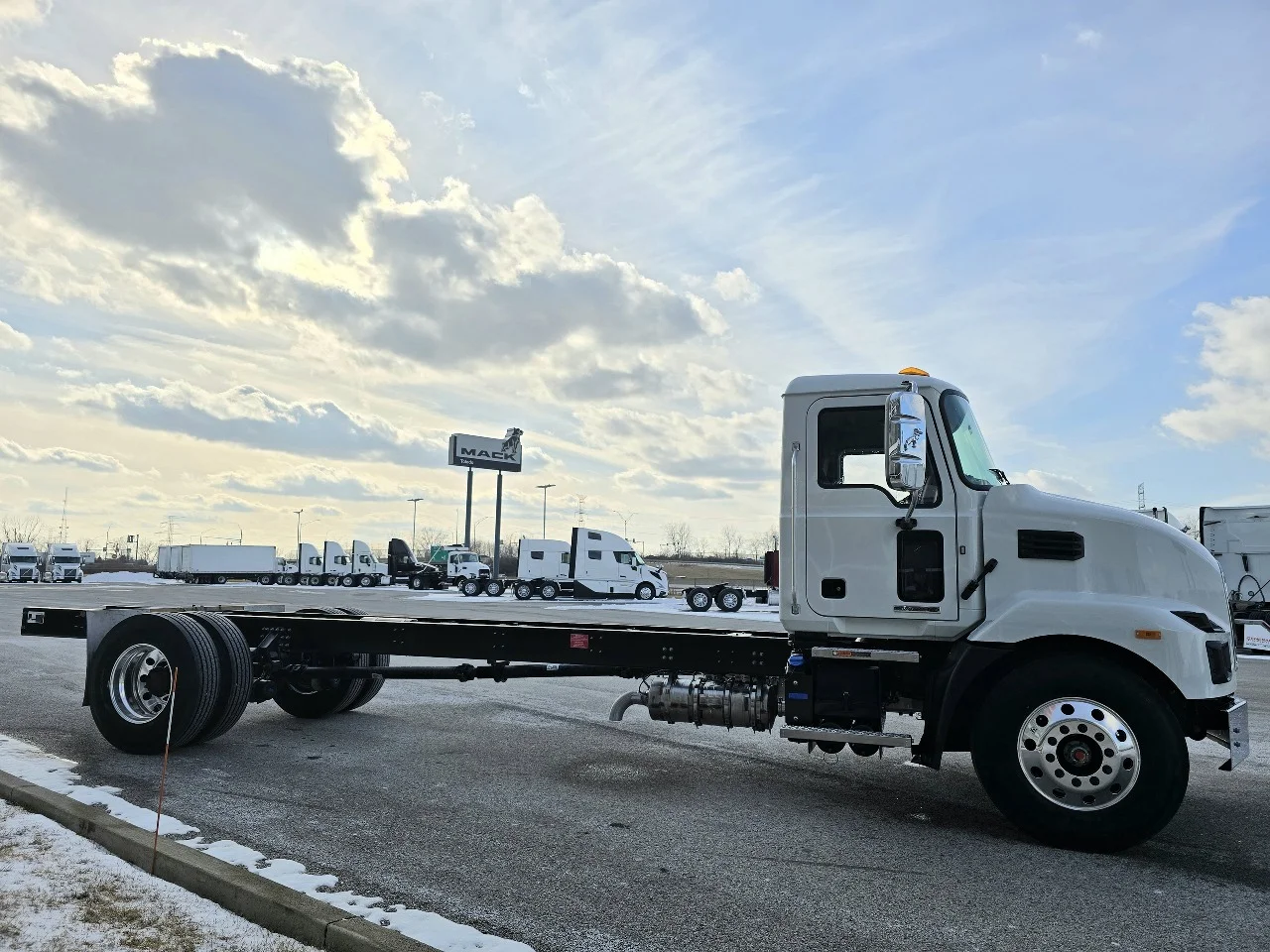 2025 Mack MD in Toledo, OH — photo 3