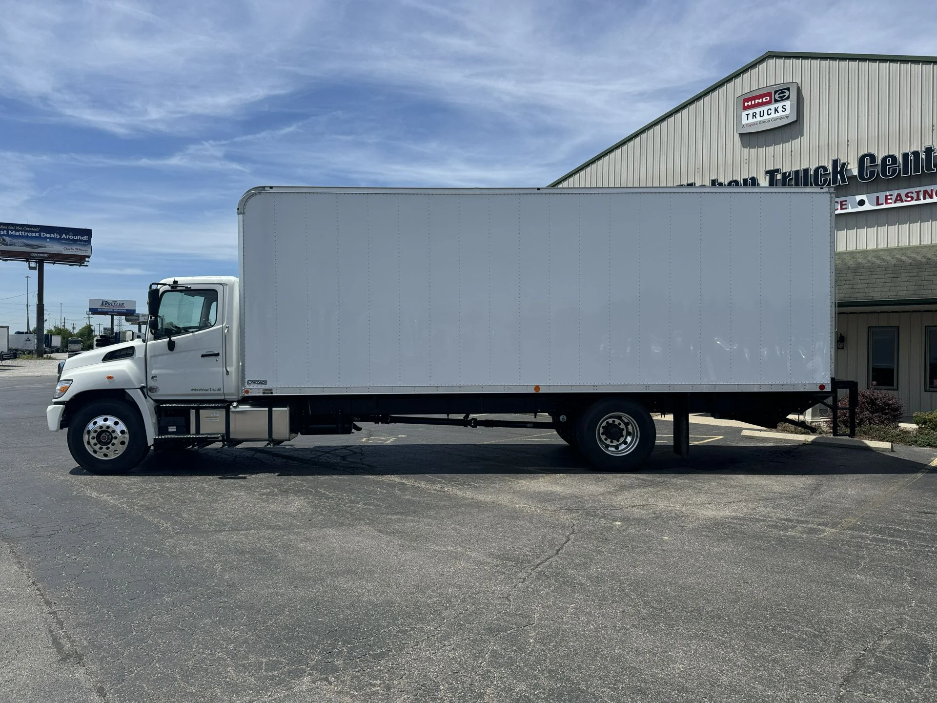 2026 Hino L6 in Clarksville, IN — photo 2