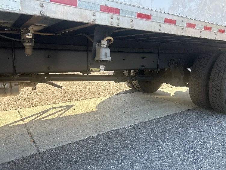 2020 International MV - image 5