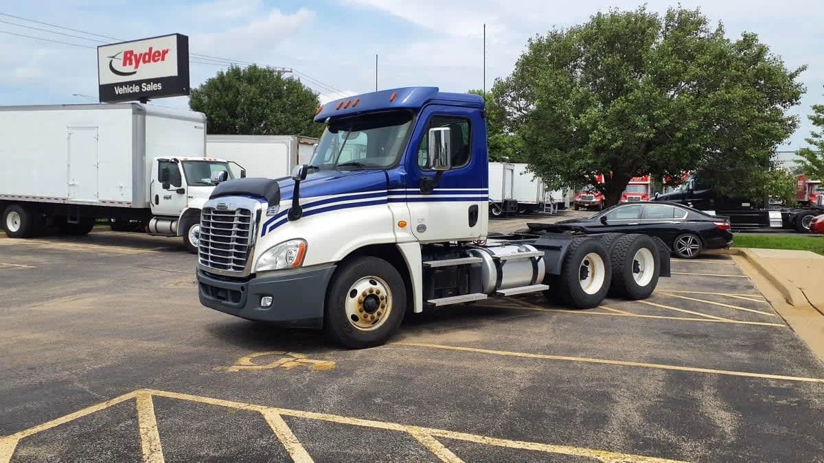 2020 Freightliner Cascadia in Bolingbrook, IL